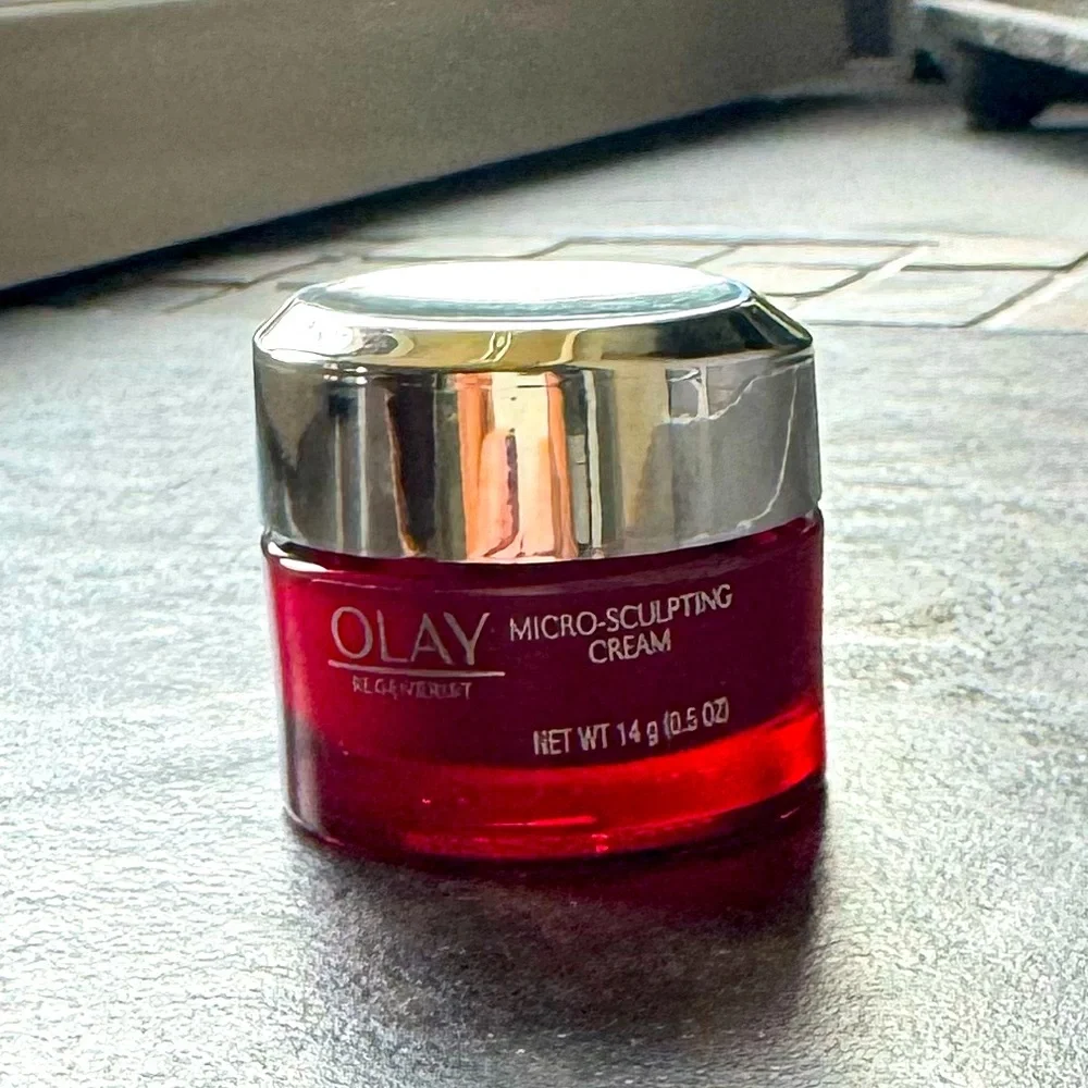 OLAY Regenerist Micro-Sculpting Cream
